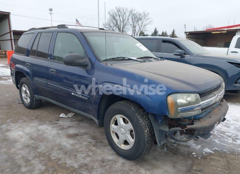 2002 Chevrolet Trailblazer LS (VIN 1GNDT13S022339688) main photo