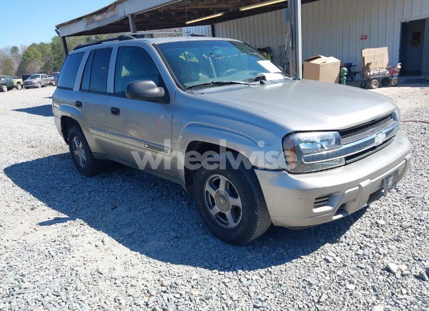 2002 Chevrolet Trailblazer LS (VIN 1GNDT13S022440889) main photo