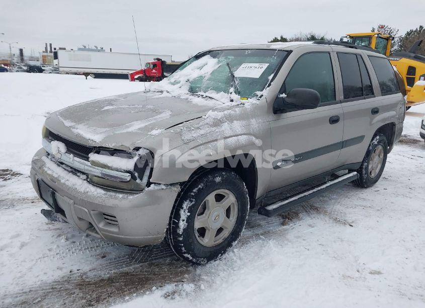 Photo 2 of 2003 Chevrolet Trailblazer LS (VIN 1GNDT13S032115953)