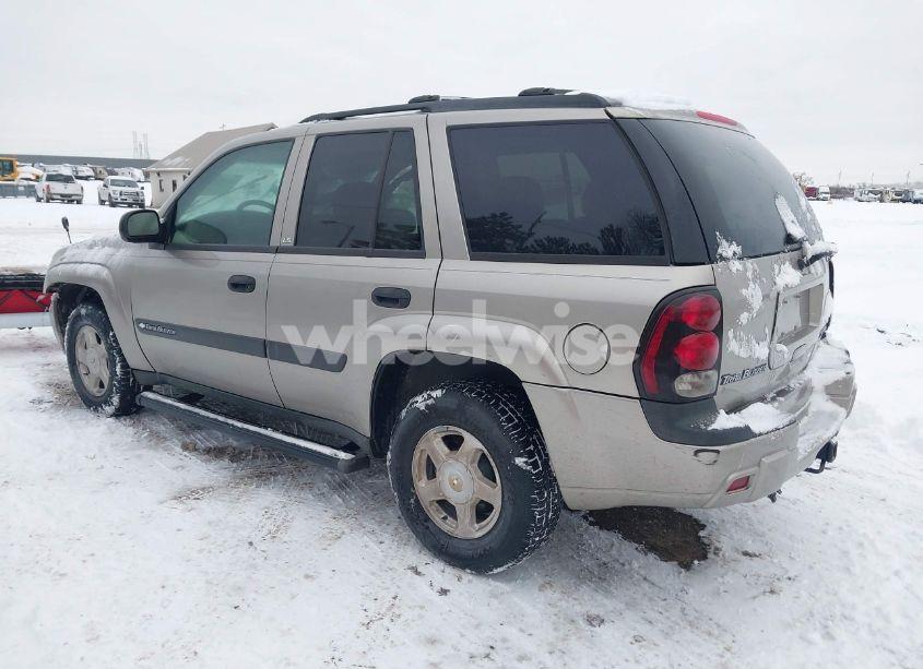 Photo 3 of 2003 Chevrolet Trailblazer LS (VIN 1GNDT13S032115953)
