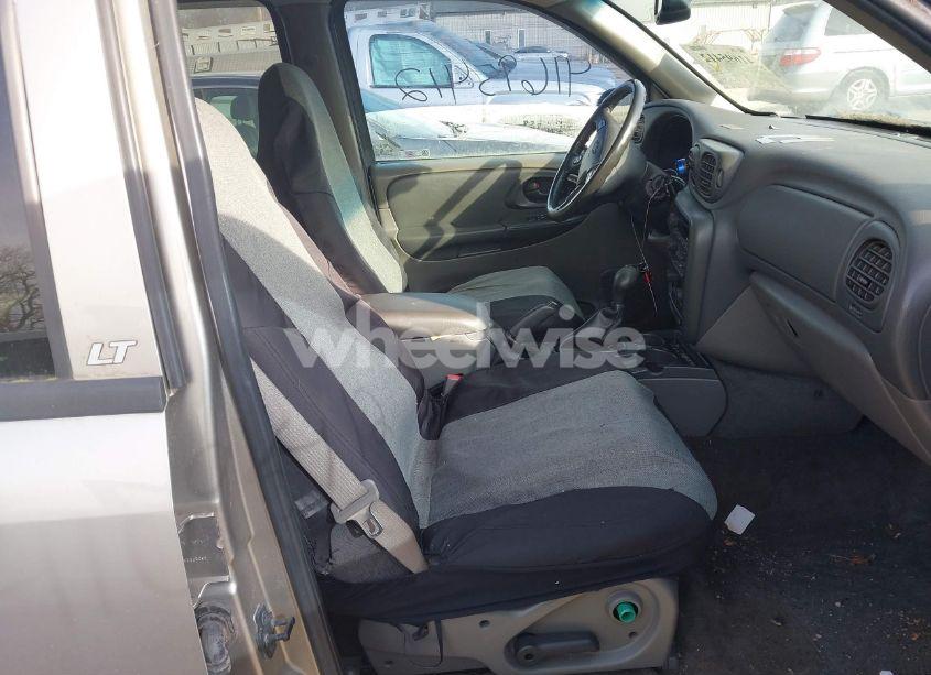 Photo 5 of 2003 Chevrolet Trailblazer LT (VIN 1GNDT13S032236031)