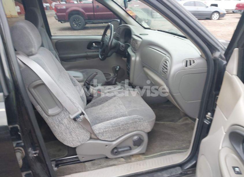 Photo 5 of 2003 Chevrolet Trailblazer LS (VIN 1GNDT13S032312007)
