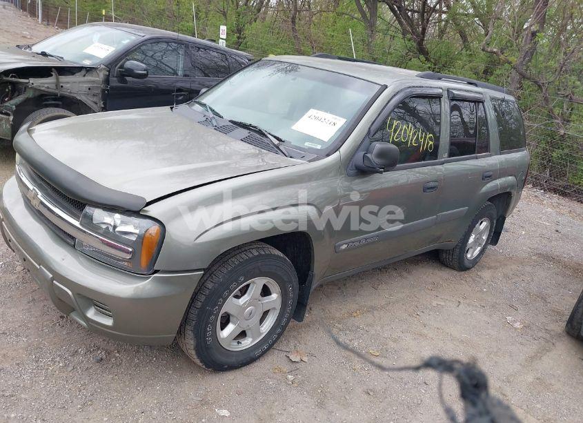 Photo 2 of 2003 Chevrolet Trailblazer LS (VIN 1GNDT13S032331673)
