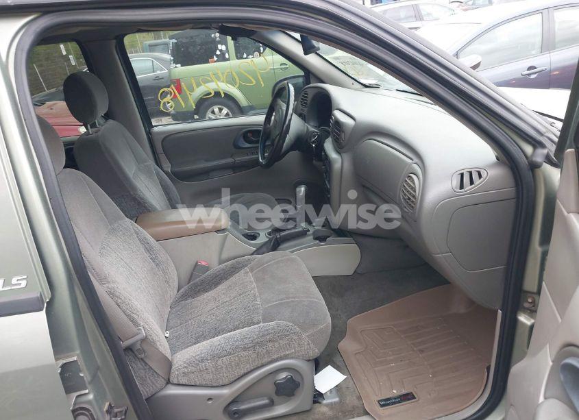 Photo 5 of 2003 Chevrolet Trailblazer LS (VIN 1GNDT13S032331673)