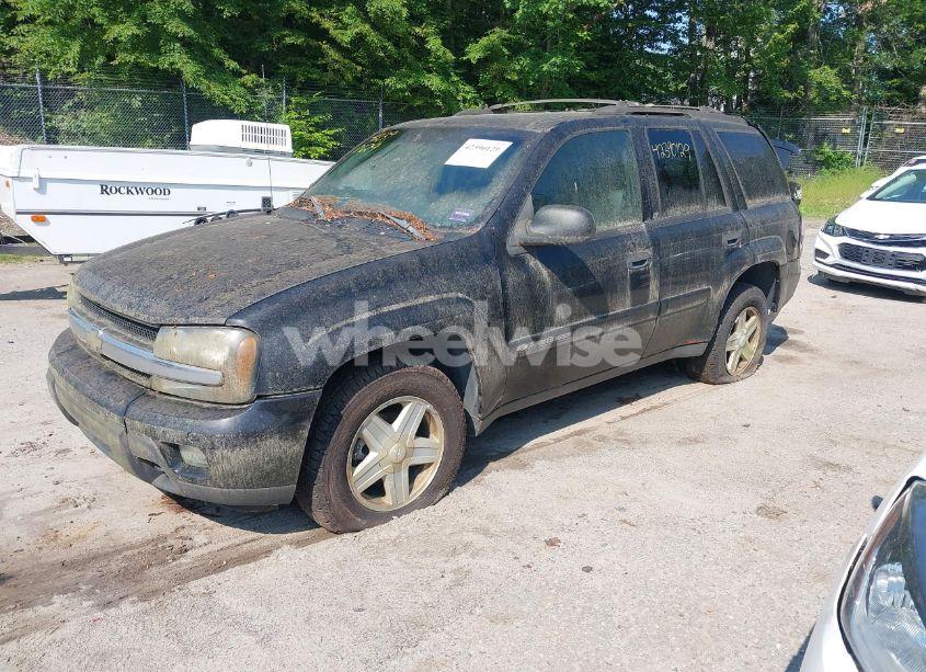 Photo 2 of 2003 Chevrolet Trailblazer LT (VIN 1GNDT13S032366584)