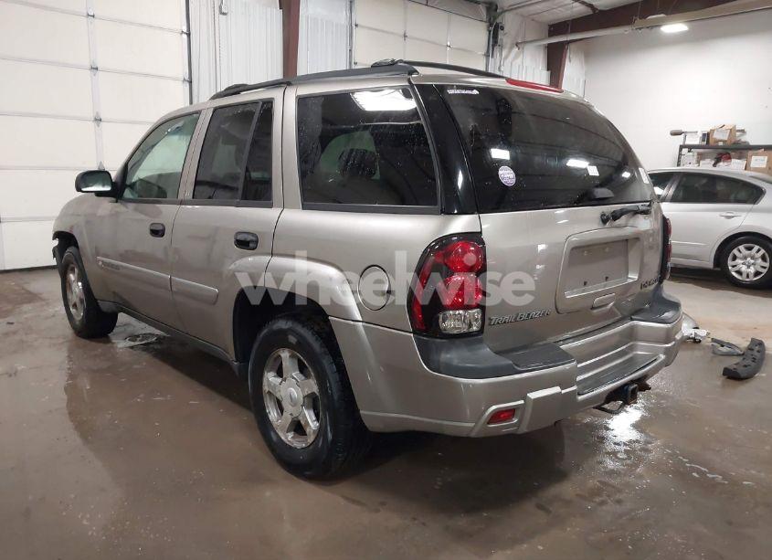 Photo 3 of 2003 Chevrolet Trailblazer LT (VIN 1GNDT13S032385944)