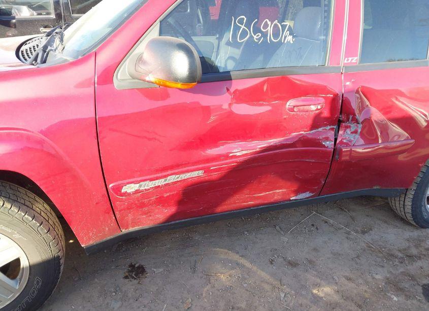 Photo 6 of 2003 Chevrolet Trailblazer LTZ (VIN 1GNDT13S032406503)