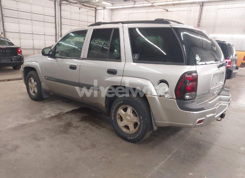 Photo 3 of 2004 Chevrolet Trailblazer LS (VIN 1GNDT13S042104839)