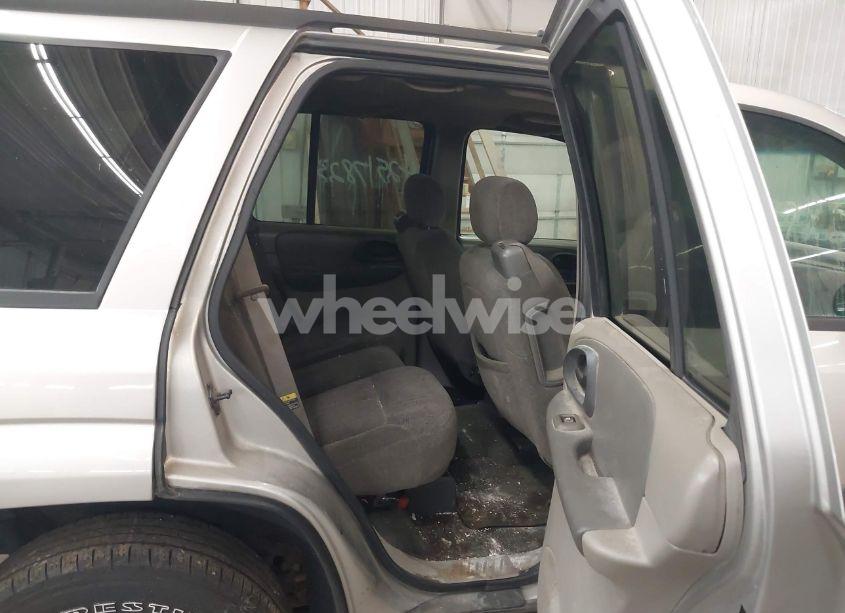 Photo 8 of 2004 Chevrolet Trailblazer LS (VIN 1GNDT13S042104839)