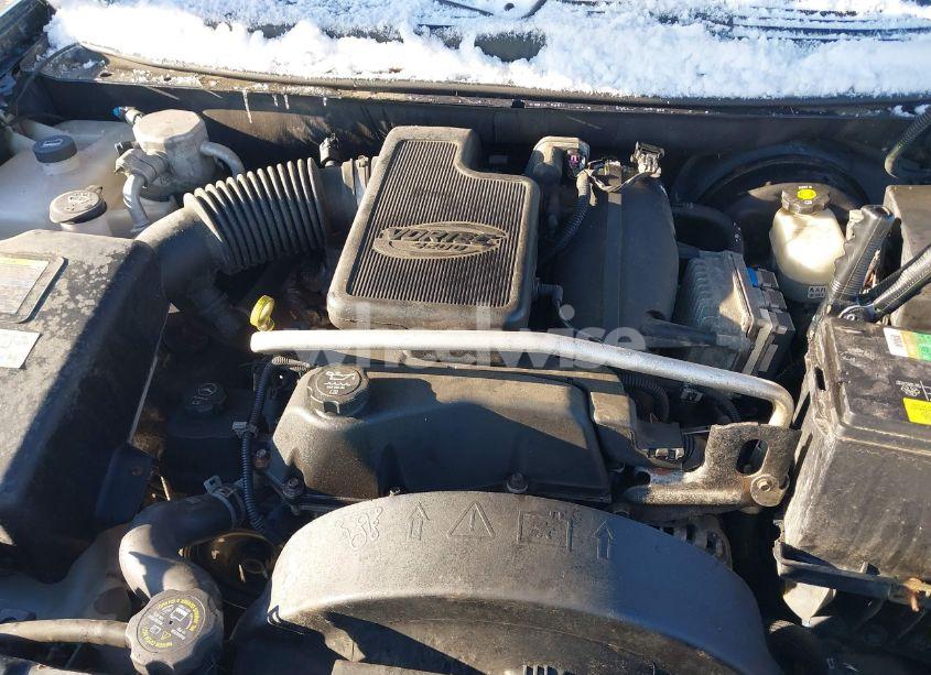 Photo 10 of 2004 Chevrolet Trailblazer LT (VIN 1GNDT13S042202303)