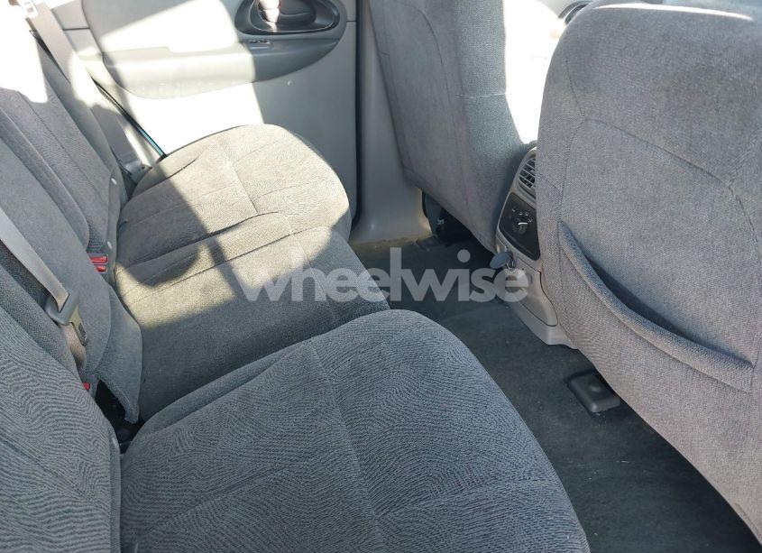 Photo 8 of 2004 Chevrolet Trailblazer LT (VIN 1GNDT13S042202303)