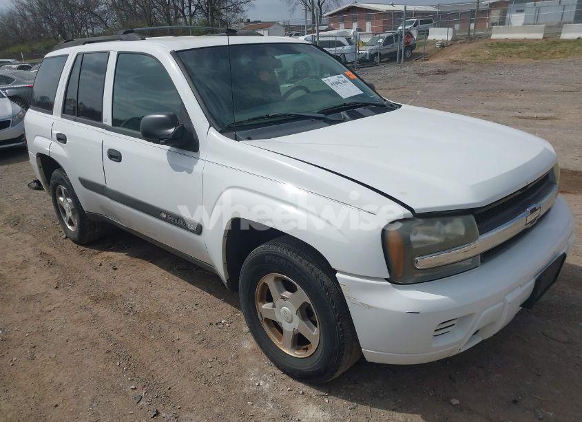 2004 Chevrolet Trailblazer LS (VIN 1GNDT13S042213365) main photo