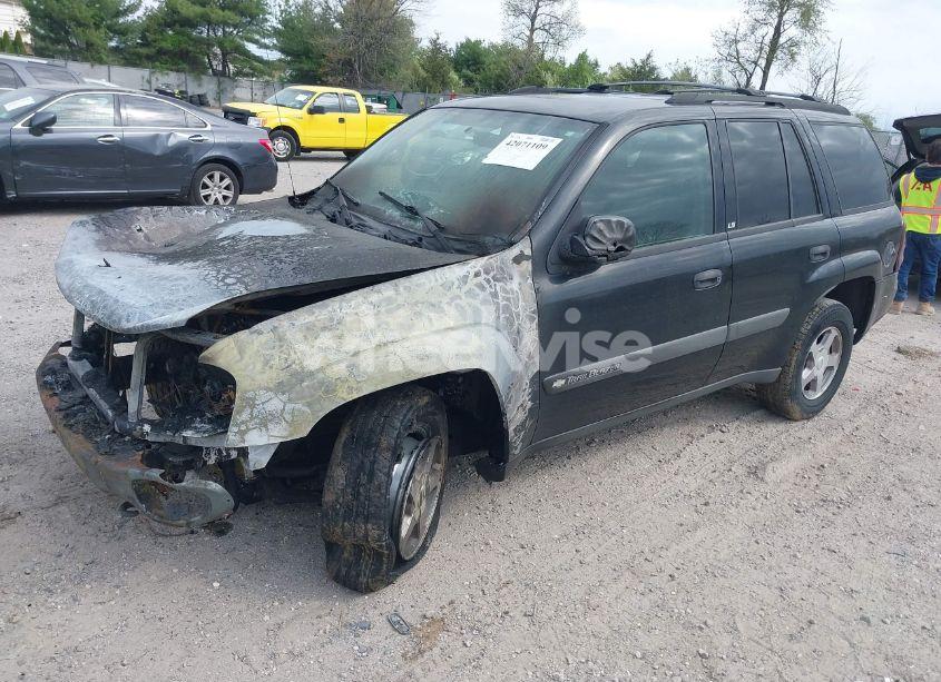 Photo 2 of 2004 Chevrolet Trailblazer LS (VIN 1GNDT13S042409676)