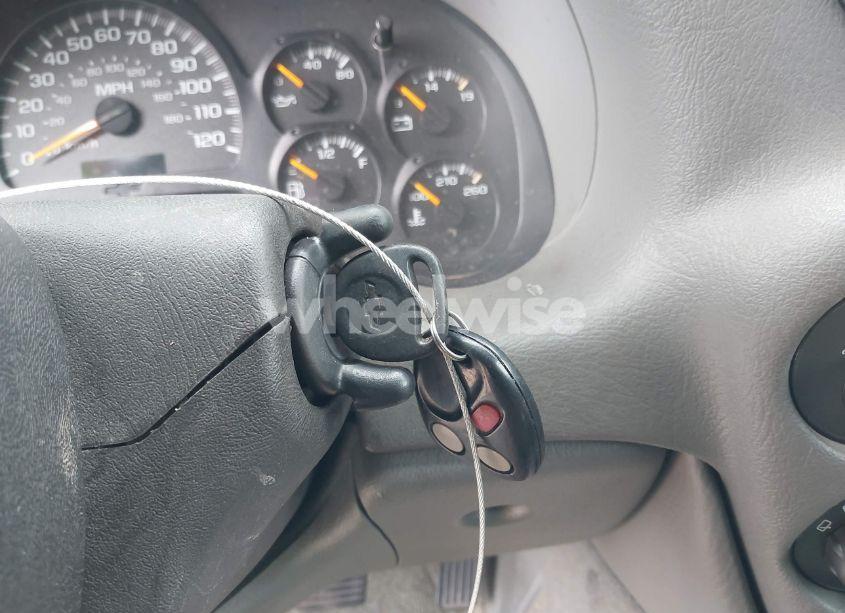 Photo 9 of 2004 Chevrolet Trailblazer LS (VIN 1GNDT13S042409676)