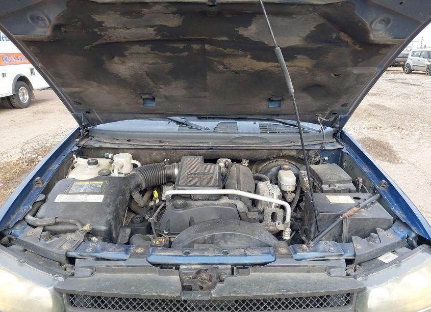 Photo 10 of 2005 Chevrolet Trailblazer LS (VIN 1GNDT13S052167473)