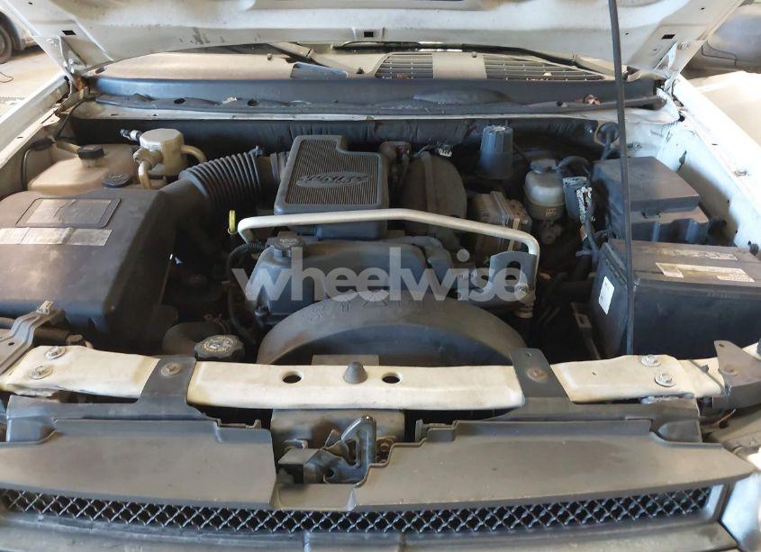 Photo 10 of 2005 Chevrolet Trailblazer LS (VIN 1GNDT13S052201220)