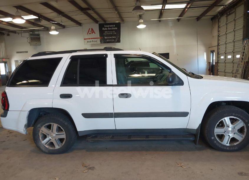 Photo 14 of 2005 Chevrolet Trailblazer LS (VIN 1GNDT13S052201220)