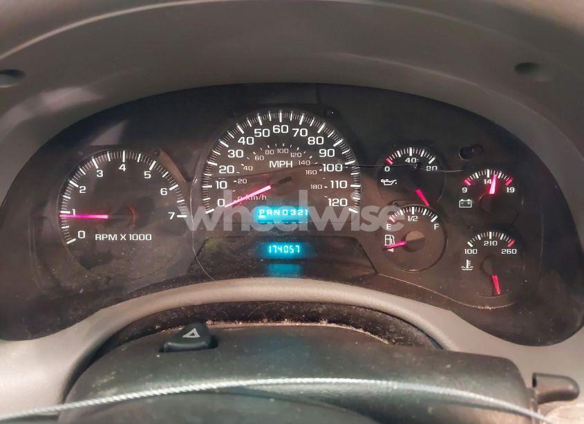 Photo 7 of 2005 Chevrolet Trailblazer LS (VIN 1GNDT13S052201220)