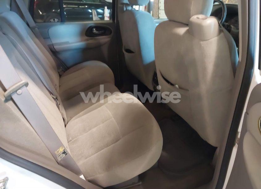 Photo 8 of 2005 Chevrolet Trailblazer LS (VIN 1GNDT13S052201220)