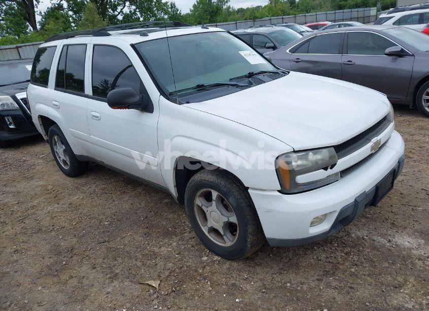 2005 Chevrolet Trailblazer LS/LT (VIN 1GNDT13S052309417) main photo