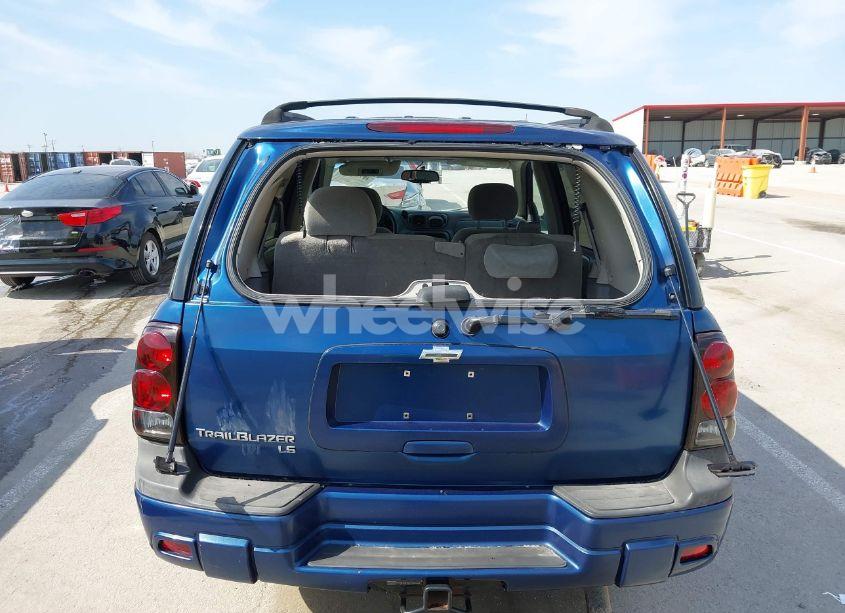 Photo 6 of 2005 Chevrolet Trailblazer LS (VIN 1GNDT13S052339016)