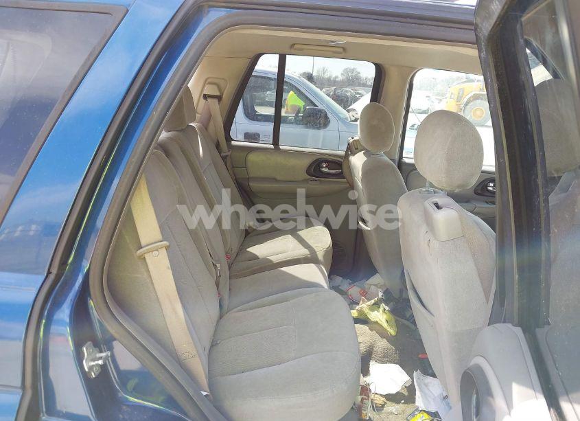 Photo 8 of 2005 Chevrolet Trailblazer LS (VIN 1GNDT13S052339016)