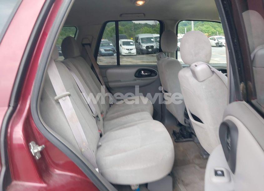 Photo 8 of 2005 Chevrolet Trailblazer LS (VIN 1GNDT13S052356270)