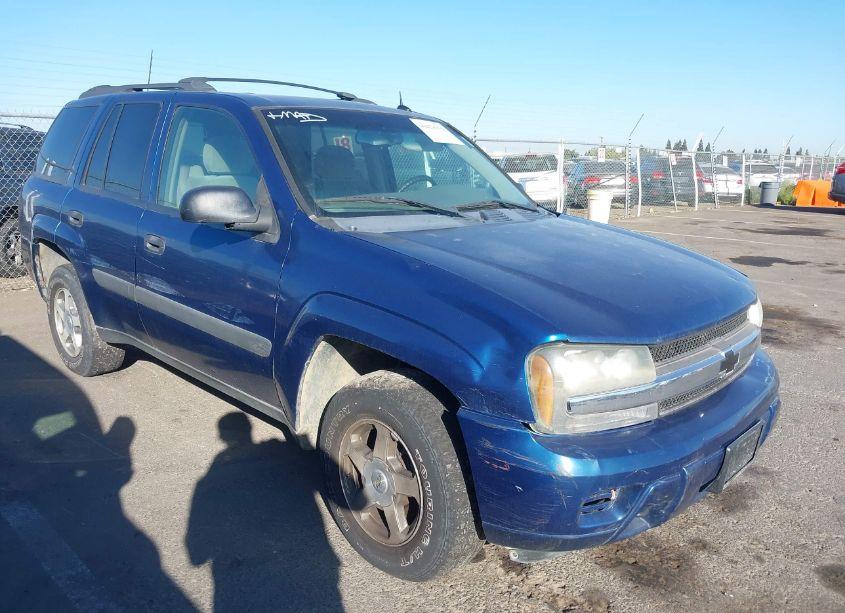 2005 Chevrolet Trailblazer LS (VIN 1GNDT13S052387860) main photo