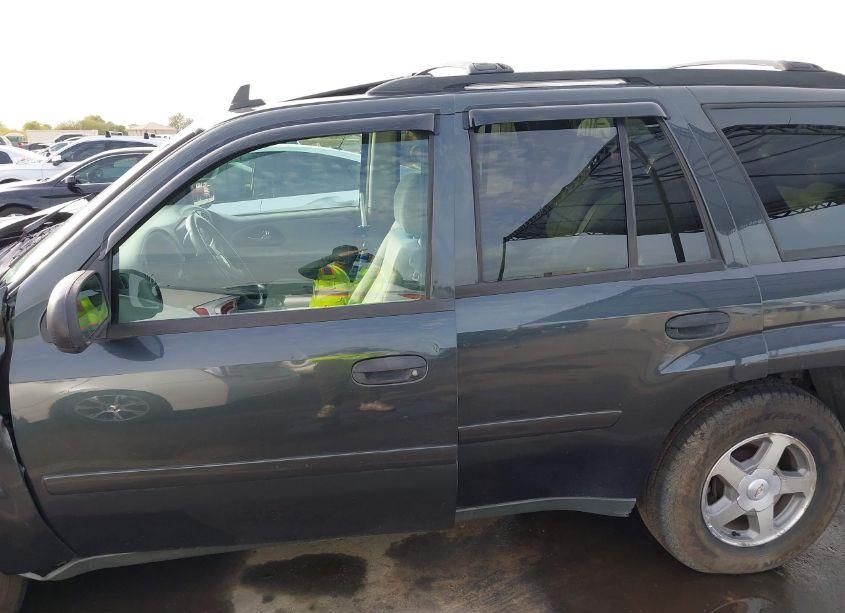 Photo 13 of 2006 Chevrolet Trailblazer LS (VIN 1GNDT13S062153347)