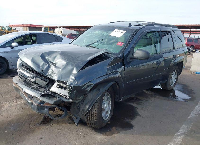 Photo 2 of 2006 Chevrolet Trailblazer LS (VIN 1GNDT13S062153347)