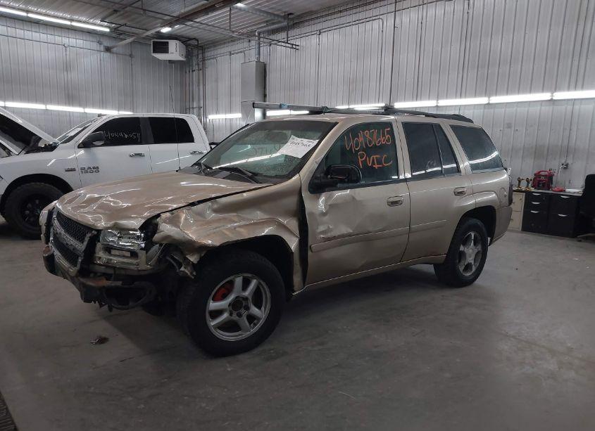 Photo 2 of 2006 Chevrolet Trailblazer LT (VIN 1GNDT13S062174313)