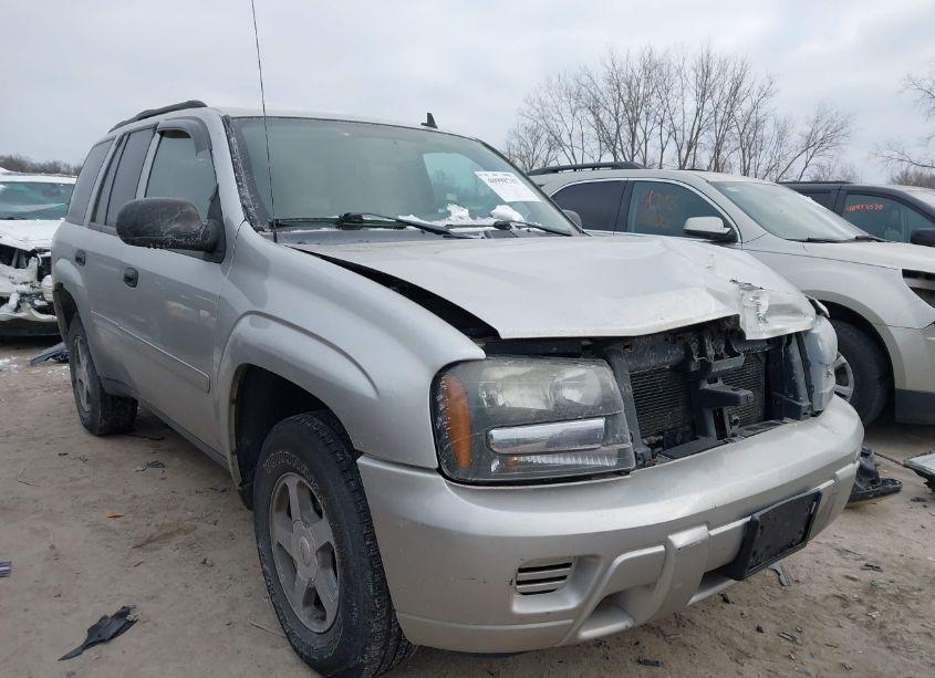 2006 Chevrolet Trailblazer LS (VIN 1GNDT13S062212588) main photo
