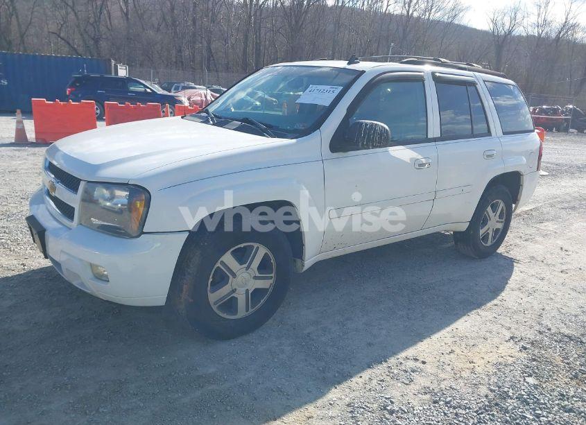 Photo 2 of 2006 Chevrolet Trailblazer LT (VIN 1GNDT13S062212638)