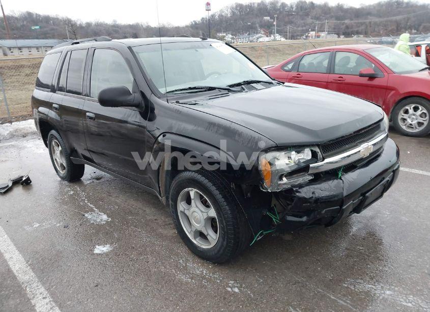 2006 Chevrolet Trailblazer LS (VIN 1GNDT13S062341298) main photo