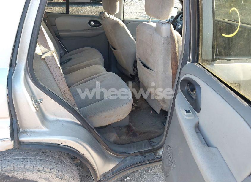 Photo 8 of 2007 Chevrolet Trailblazer LS (VIN 1GNDT13S072104876)