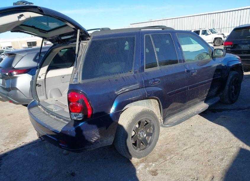 Photo 4 of 2007 Chevrolet Trailblazer LT (VIN 1GNDT13S072112878)