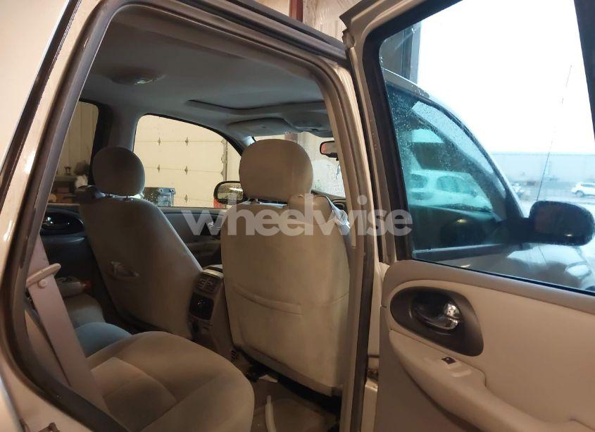 Photo 8 of 2007 Chevrolet Trailblazer LS (VIN 1GNDT13S072136470)