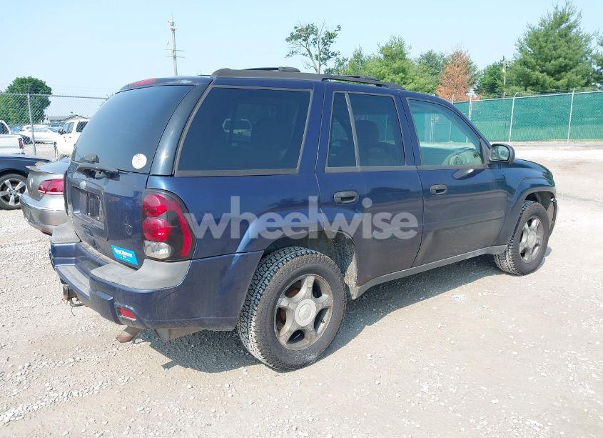 Photo 4 of 2007 Chevrolet Trailblazer LS (VIN 1GNDT13S072138509)