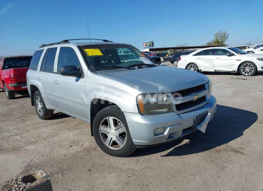 2007 Chevrolet Trailblazer LT (VIN 1GNDT13S072180999) main photo