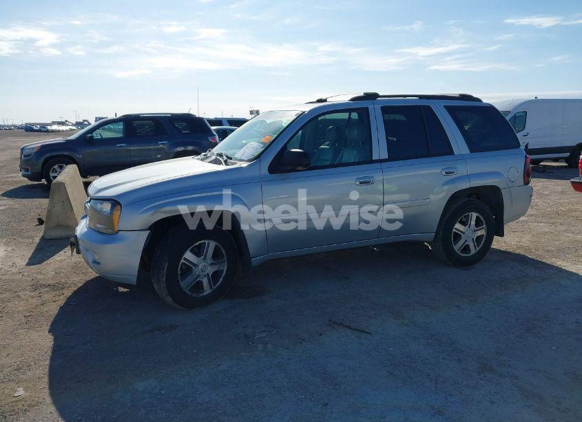 Photo 6 of 2007 Chevrolet Trailblazer LT (VIN 1GNDT13S072180999)
