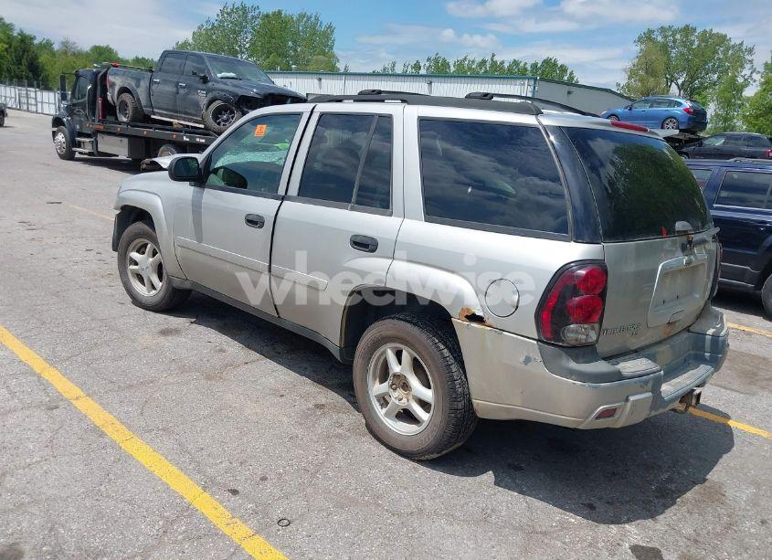 Photo 3 of 2007 Chevrolet Trailblazer LS (VIN 1GNDT13S072248721)