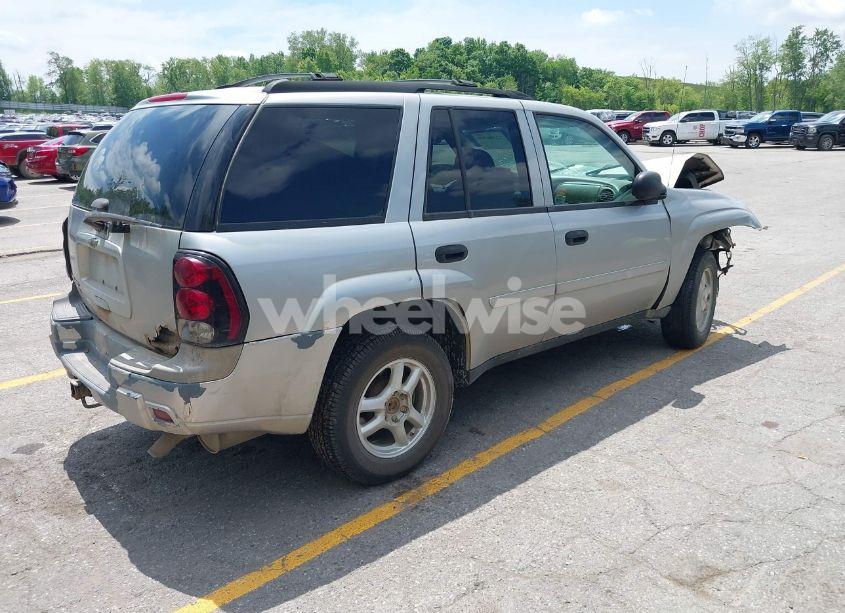 Photo 4 of 2007 Chevrolet Trailblazer LS (VIN 1GNDT13S072248721)