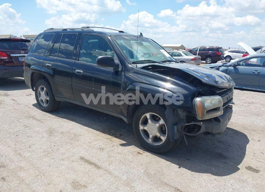2007 Chevrolet Trailblazer LS (VIN 1GNDT13S072266314) main photo