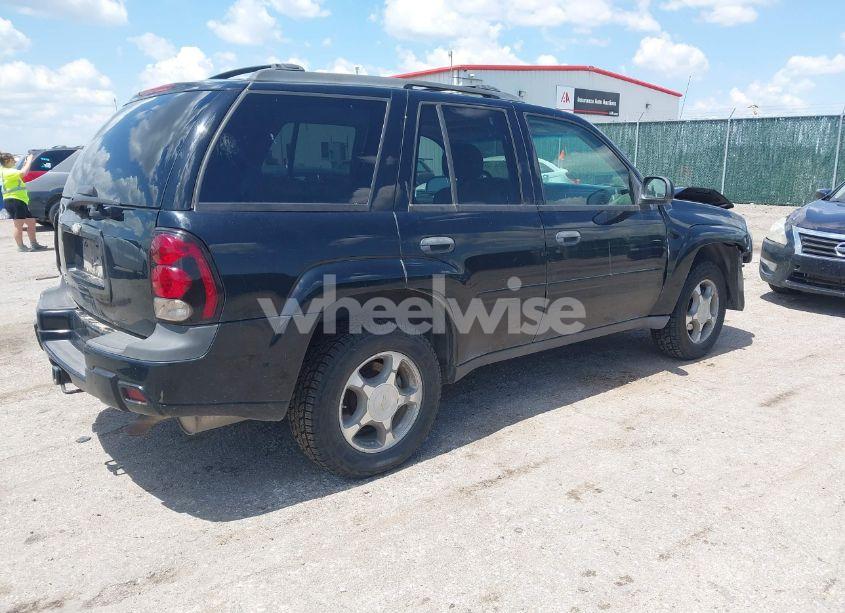 Photo 4 of 2007 Chevrolet Trailblazer LS (VIN 1GNDT13S072266314)