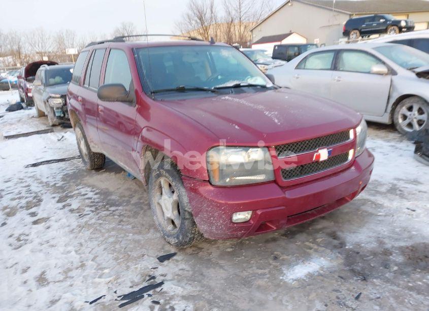 2008 Chevrolet Trailblazer LT (VIN 1GNDT13S082170104) main photo