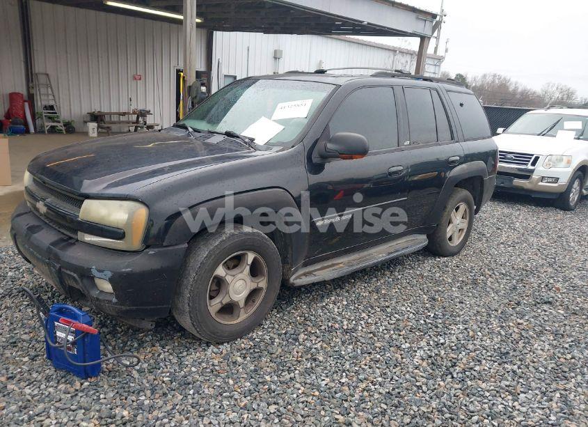 Photo 2 of 2002 Chevrolet Trailblazer LTZ (VIN 1GNDT13S122348741)