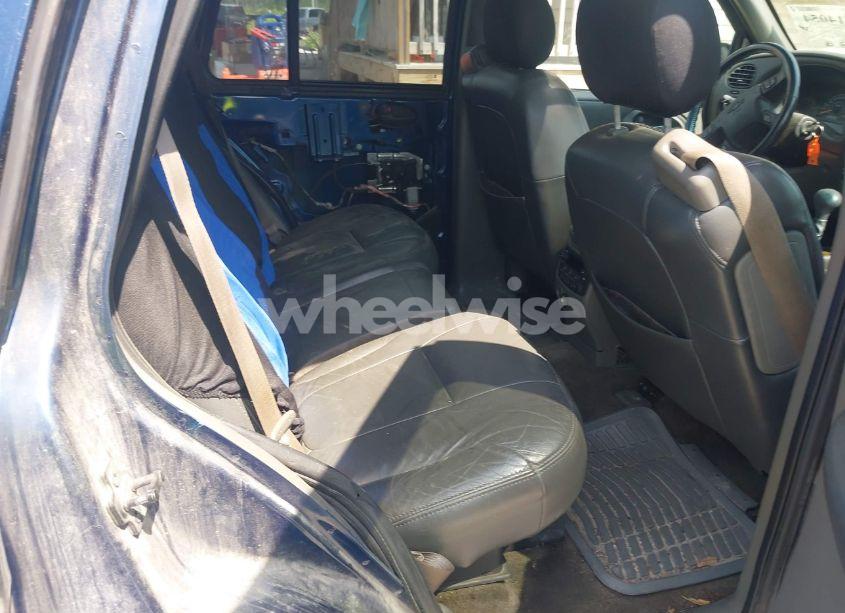 Photo 8 of 2002 Chevrolet Trailblazer LT (VIN 1GNDT13S122374000)