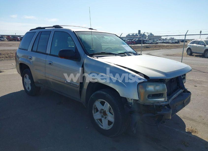 2002 Chevrolet Trailblazer LTZ (VIN 1GNDT13S122439749) main photo