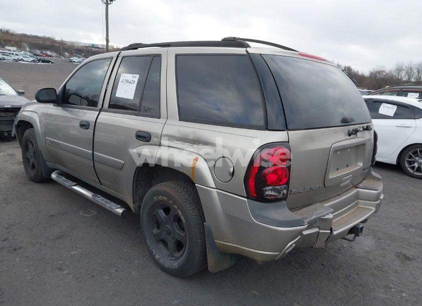 Photo 3 of 2002 Chevrolet Trailblazer LS (VIN 1GNDT13S122455417)
