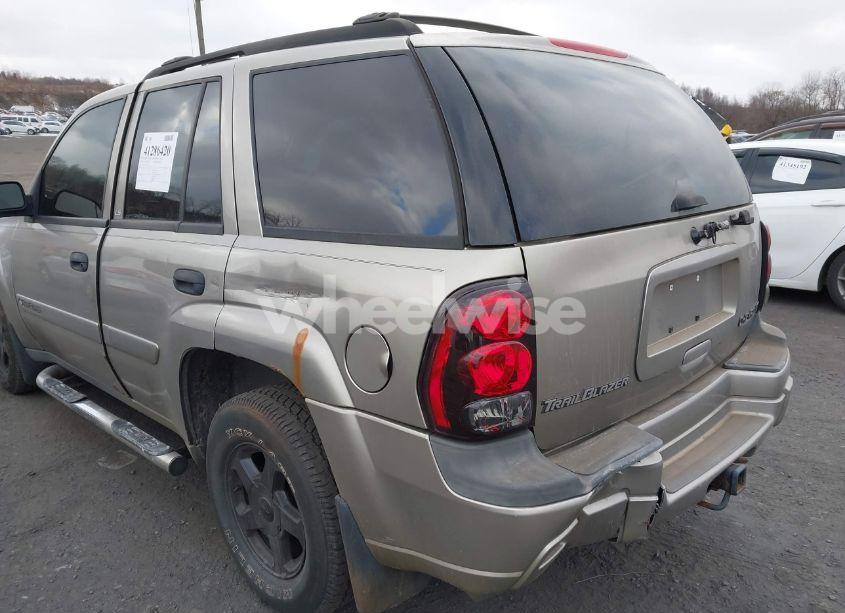 Photo 6 of 2002 Chevrolet Trailblazer LS (VIN 1GNDT13S122455417)